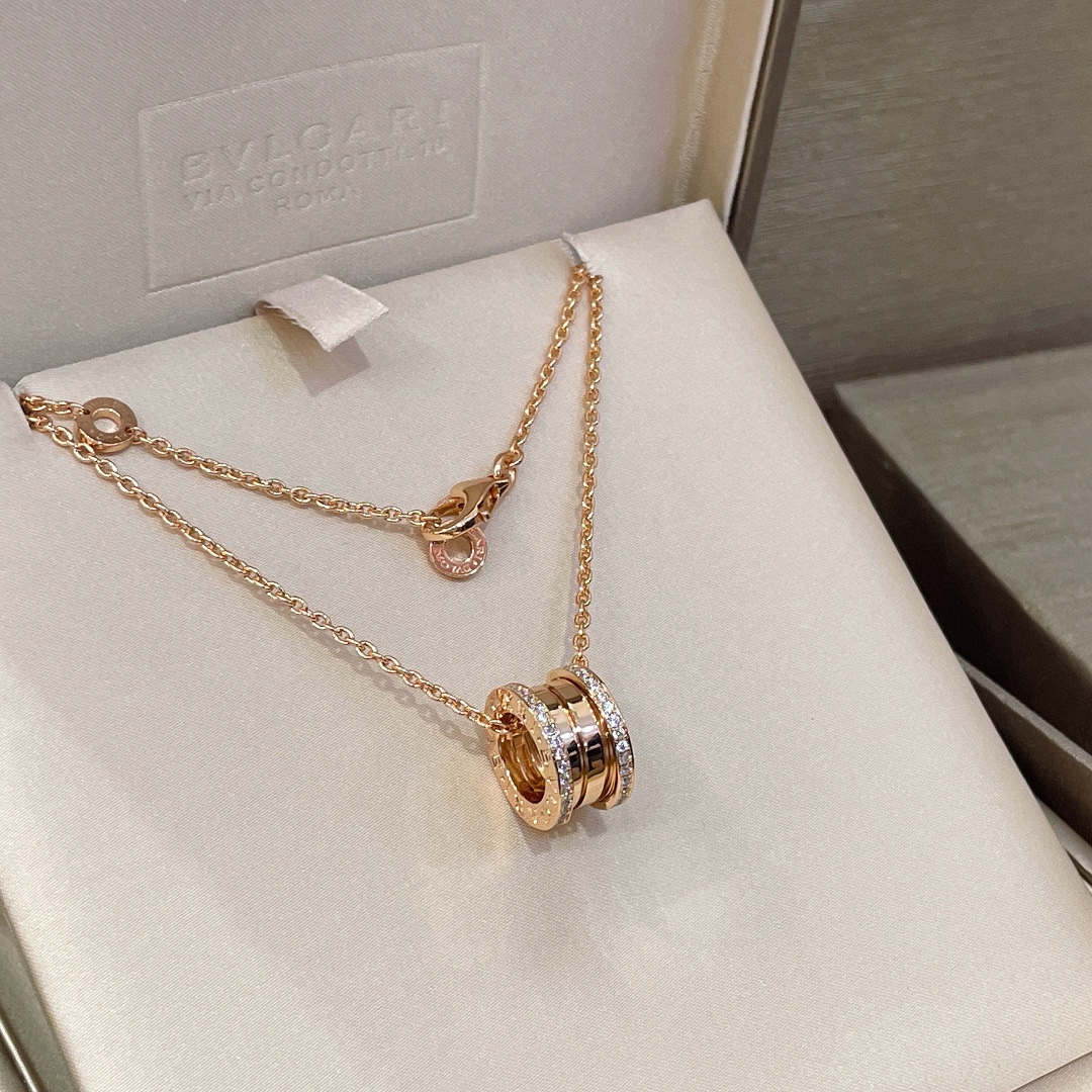 Spring Pendant Necklace with Diamonds