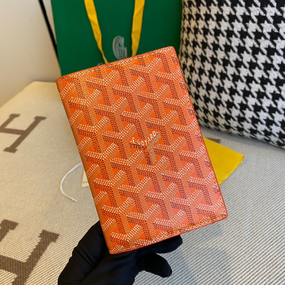 Orange goyard Grenelle Passport Cover is ideal for travelling