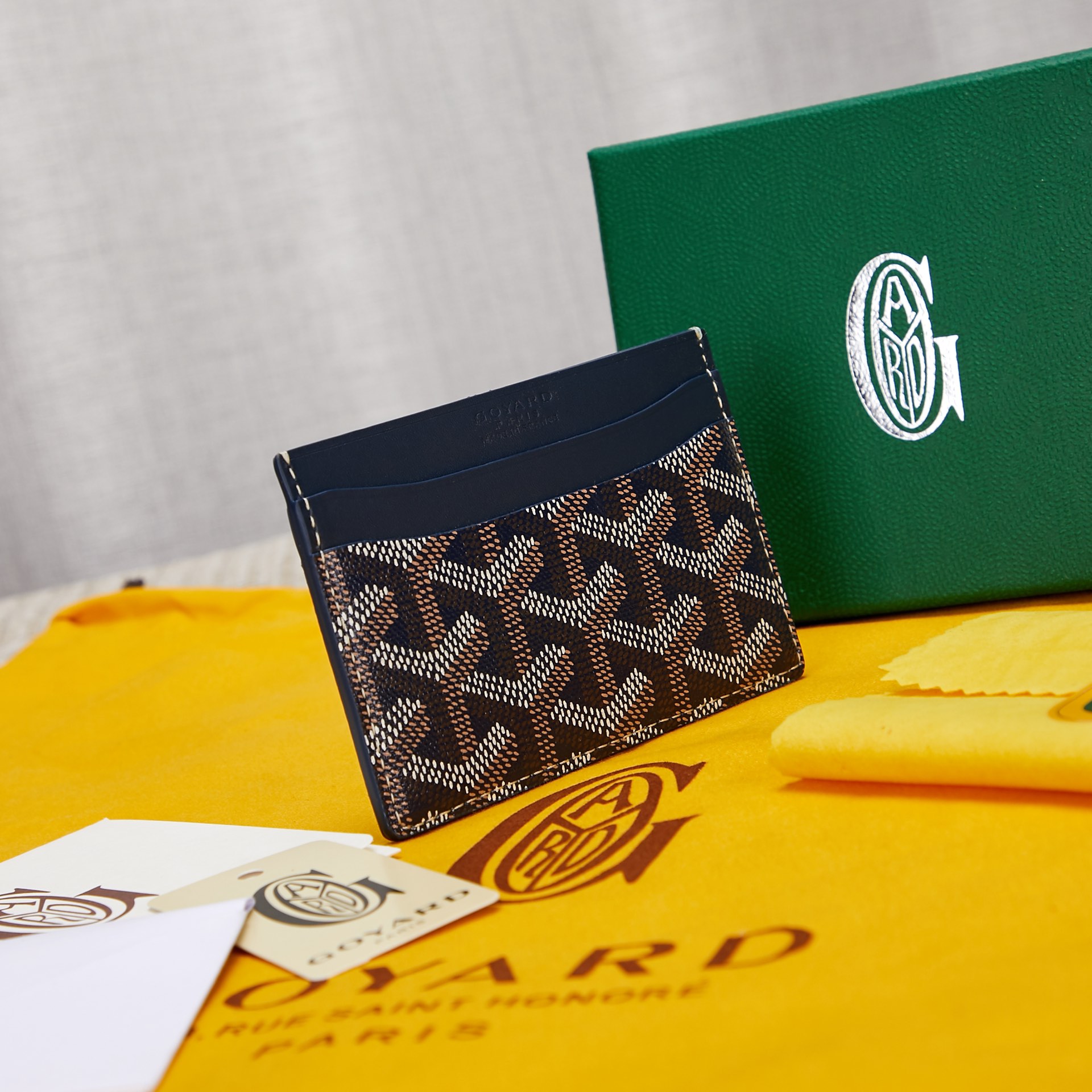 Navy goyard Saint-Sulpice Card Wallet compact for organising cards and papers or folded notes