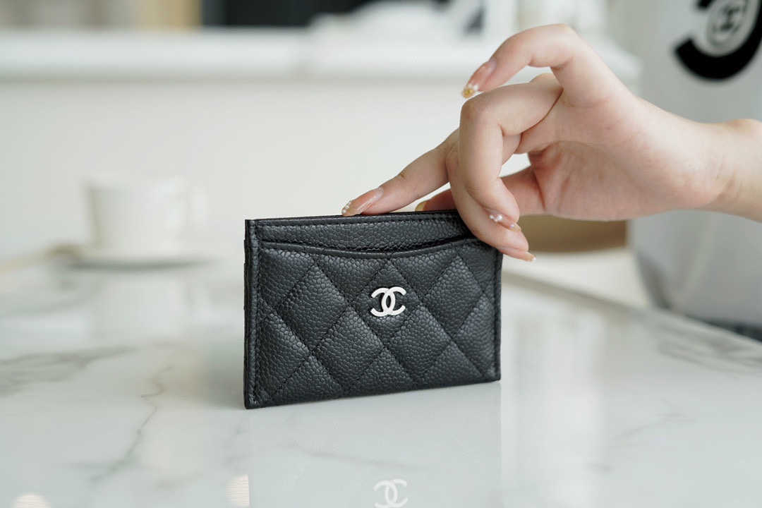 Chanel classic card holder black cow silver using caviar particles embossed calfskin