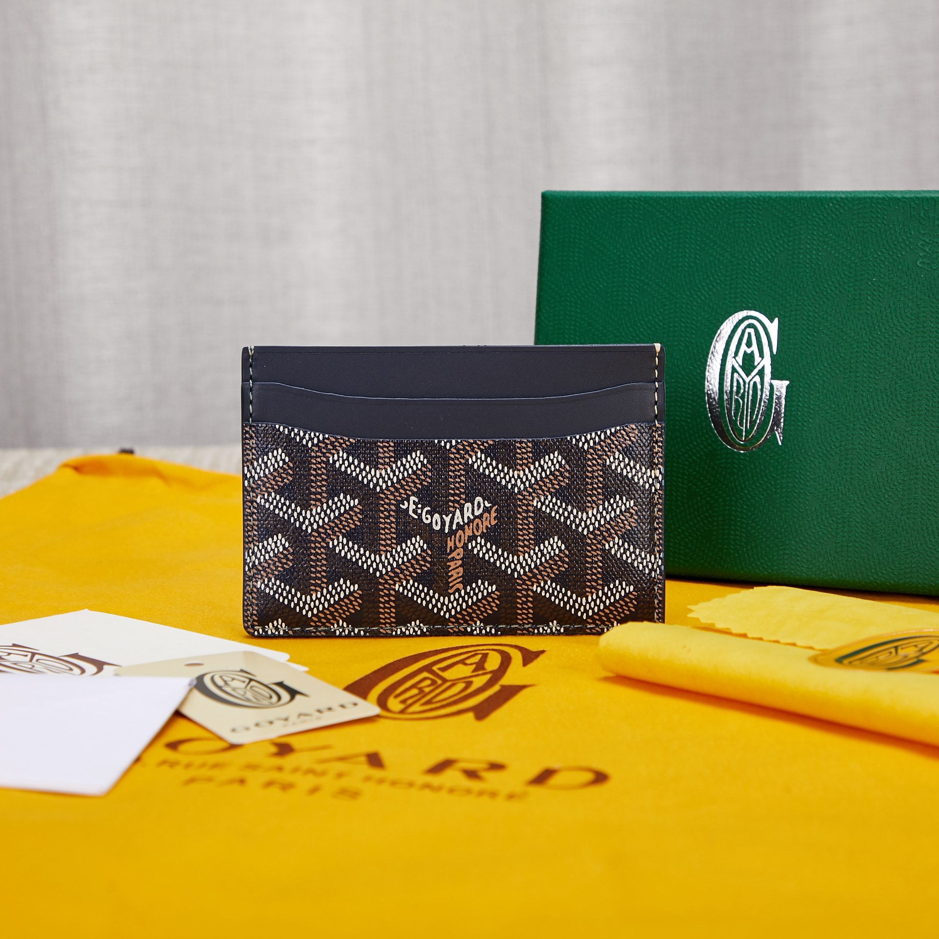 Navy goyard Saint-Sulpice Card Wallet compact for organising cards and papers or folded notes