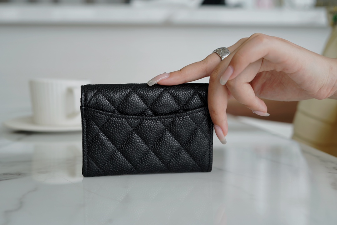 Chanel ClasicFlap Classic Card Holder (upgraded version) Black and gold