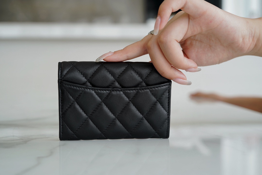 Chanel ClasicFlap classic card holder (upgraded version) lambskin black gold