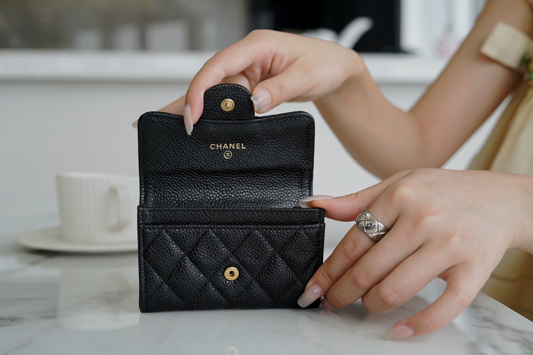 Chanel ClasicFlap Classic Card Holder (upgraded version) Black and gold