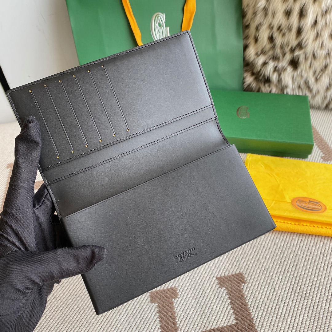 Black Goyard Saint-Lambert Wallet is a universal phone case with all the everyday essentials in one