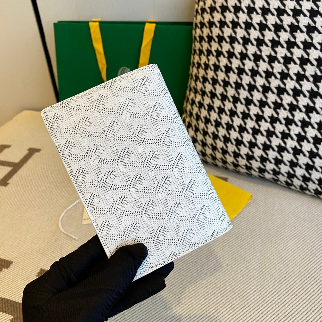 White goyard Grenelle Passport Cover is ideal for travelling