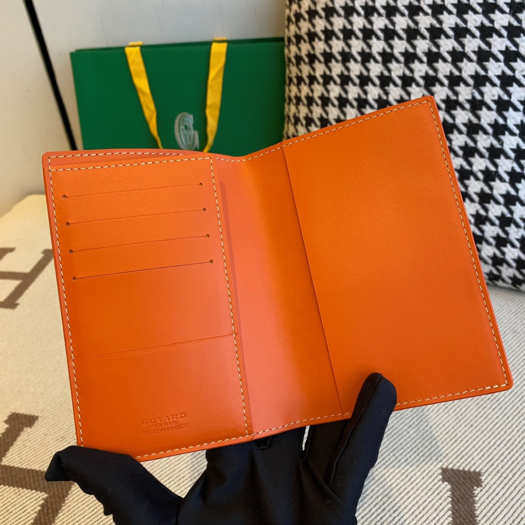 Orange goyard Grenelle Passport Cover is ideal for travelling