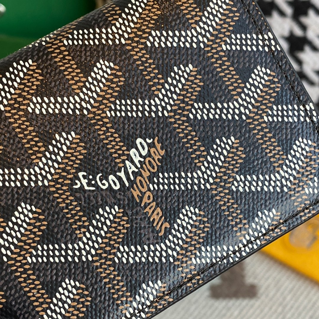 Black goyard Malesherbes Card Wallet ideal for business as it was designed to hold business cards in