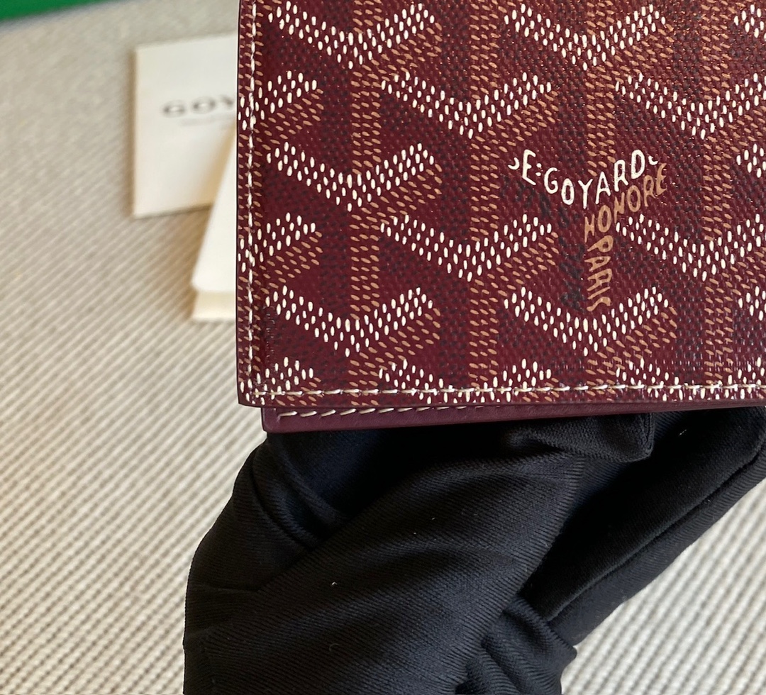 Burgundy goyard Malesherbes Card Wallet ideal for business as it was designed to hold business cards