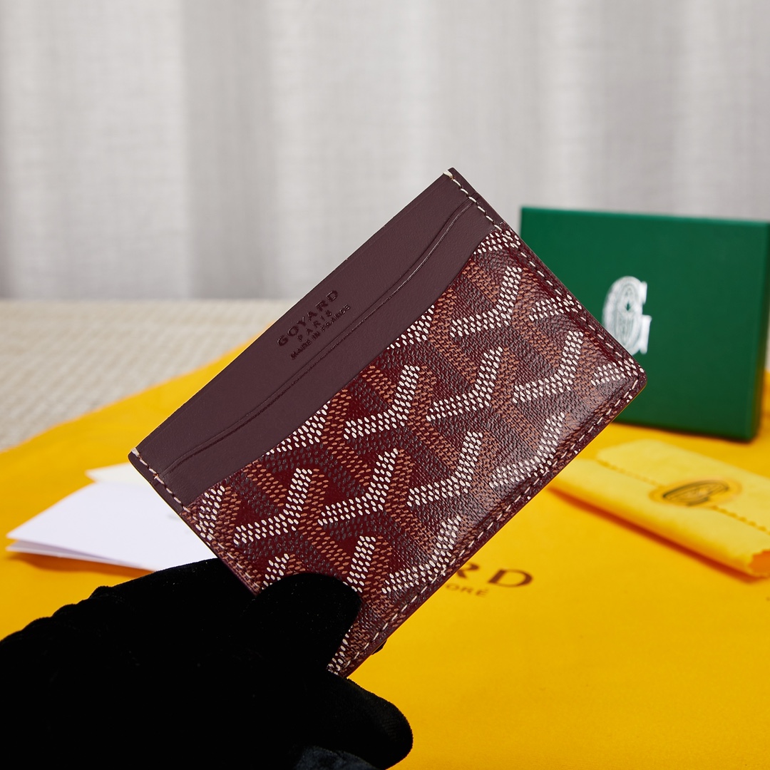 Burgundy goyard Saint-Sulpice Card Wallet compact for organising cards and papers or folded notes