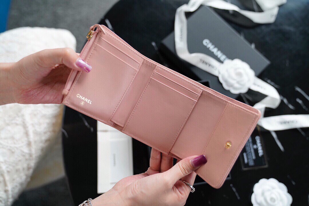 Chanel into the temptation of chanel19 short clip girl powder bad is the feeling of heart