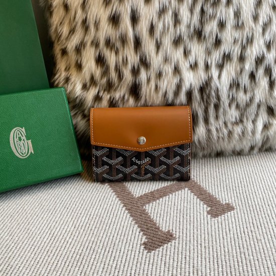 Black and tan goyard Saint-Gabriel wallet lightweight and compact