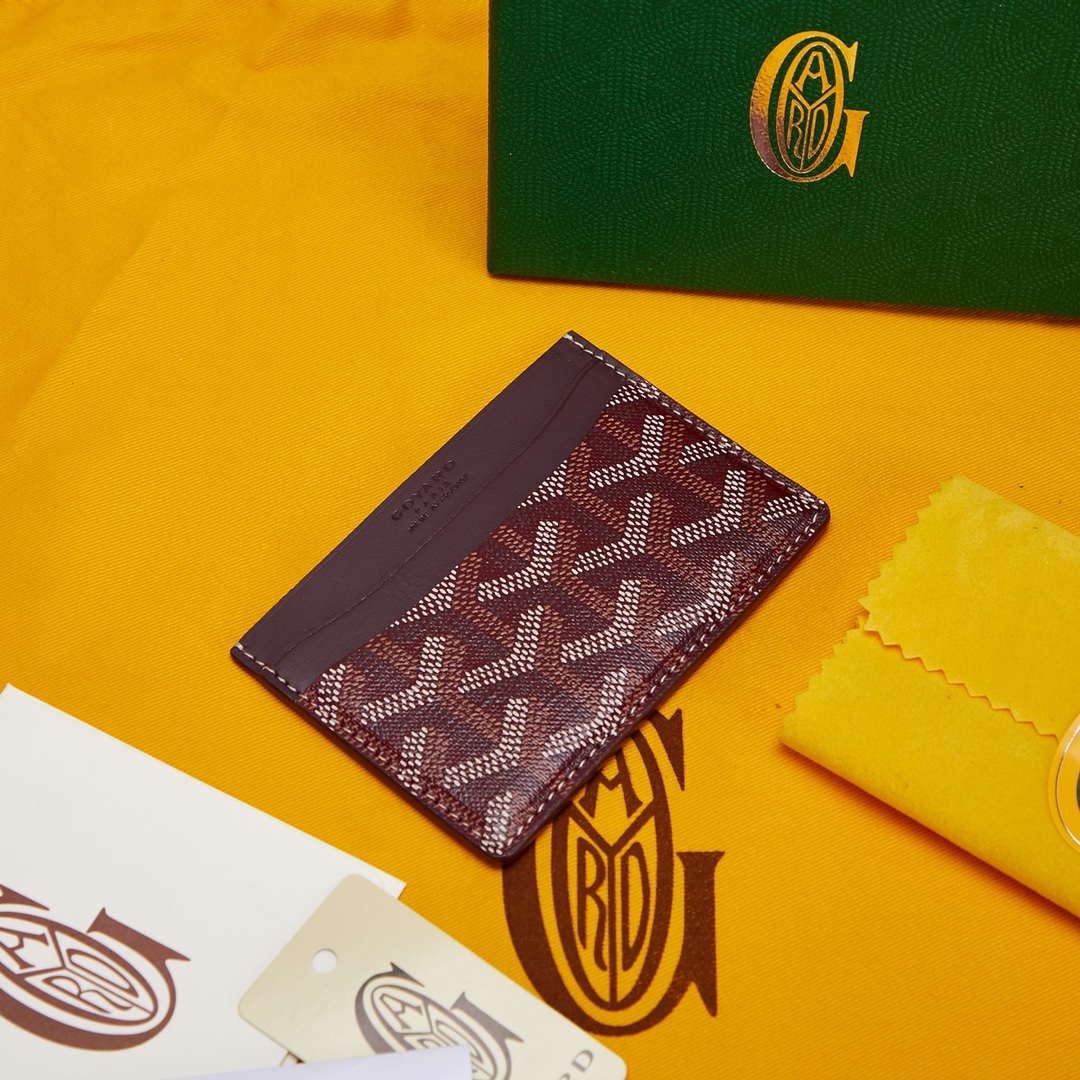 Burgundy goyard Saint-Sulpice Card Wallet compact for organising cards and papers or folded notes