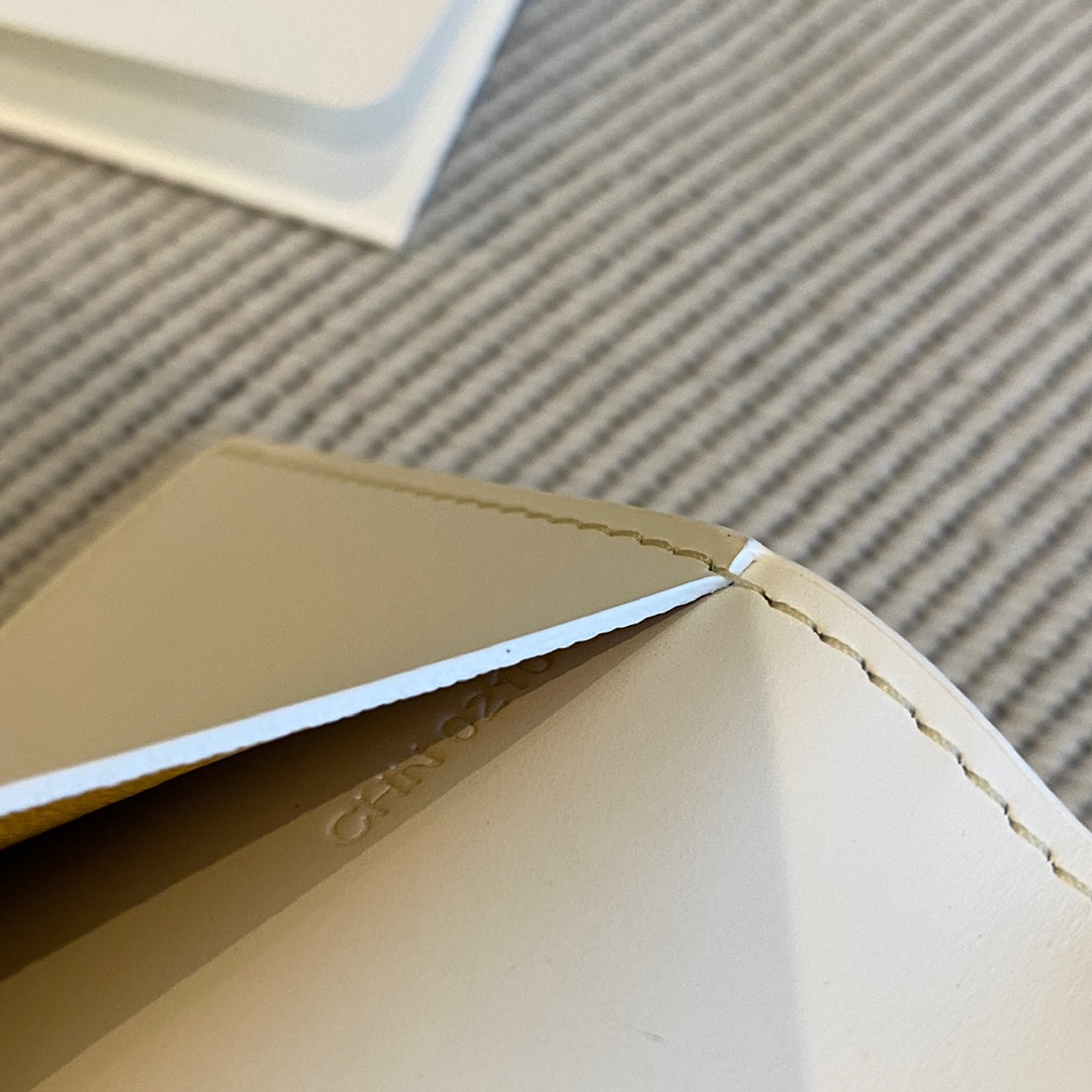 White goyard Grenelle Passport Cover is ideal for travelling