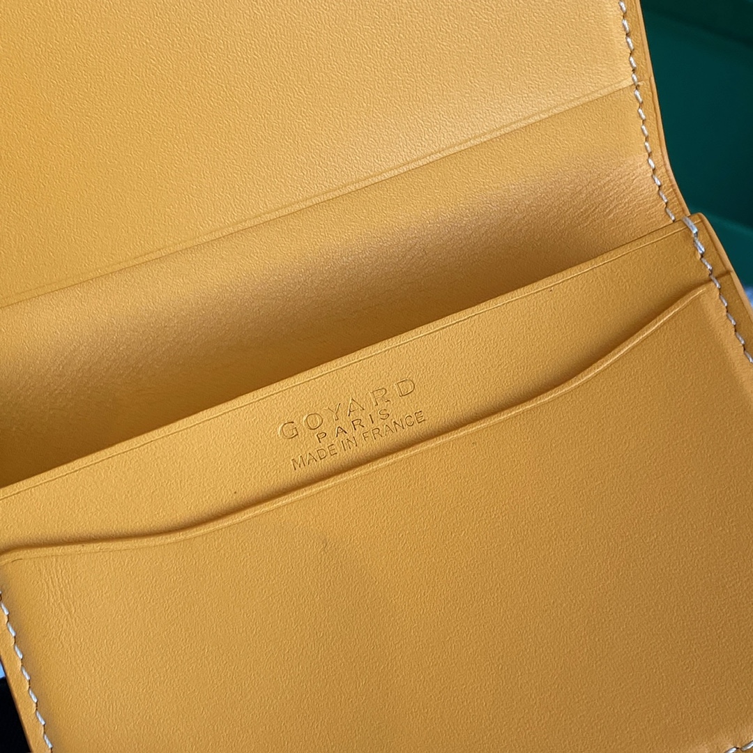 Yellow goyard Malesherbes Card Wallet ideal for business as it was designed to hold business cards