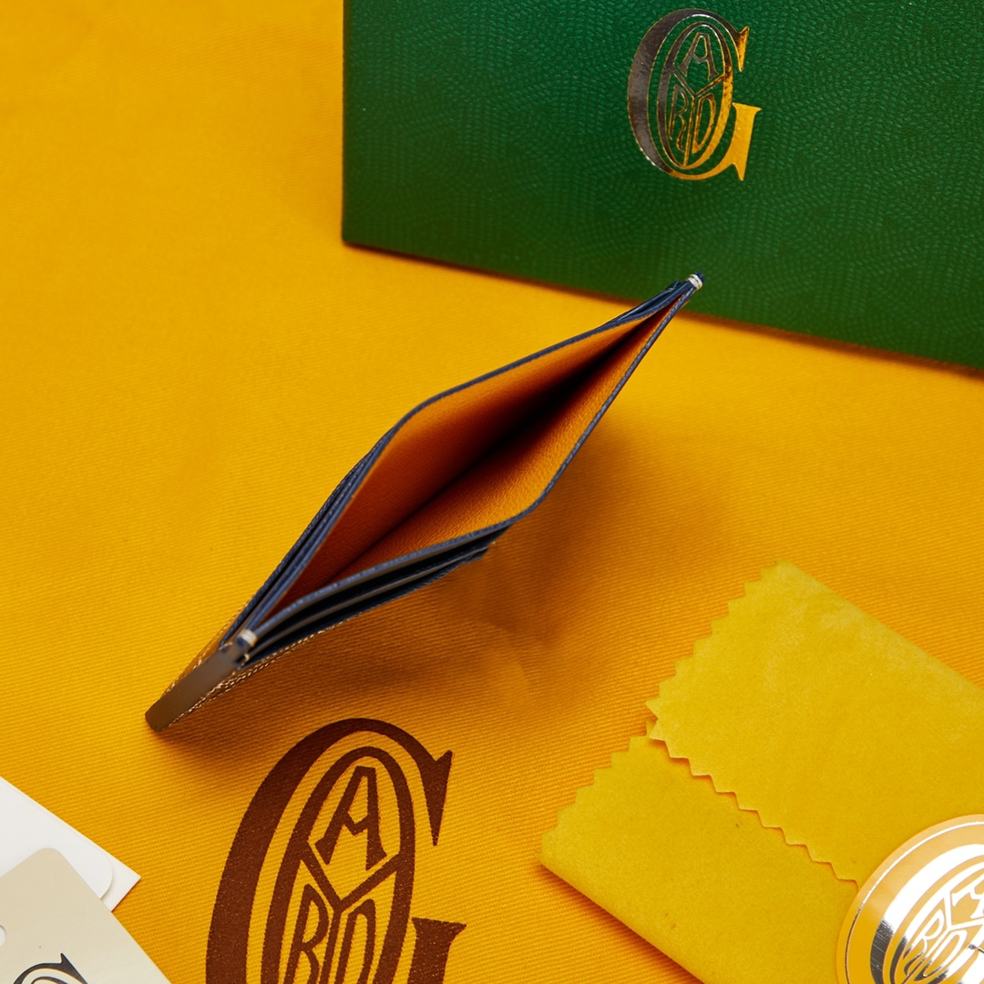 Navy goyard Saint-Sulpice Card Wallet compact for organising cards and papers or folded notes