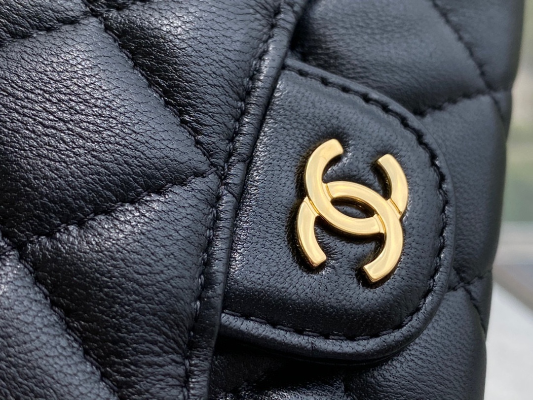 Chanel ClasicFlap classic card holder (upgraded version) lambskin black gold