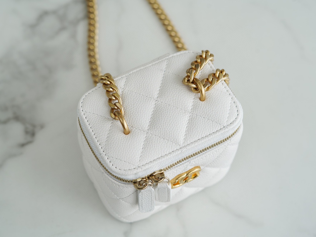 Chanel 23P Spring/Summer new love adjustable buckle small box Unsurprisingly