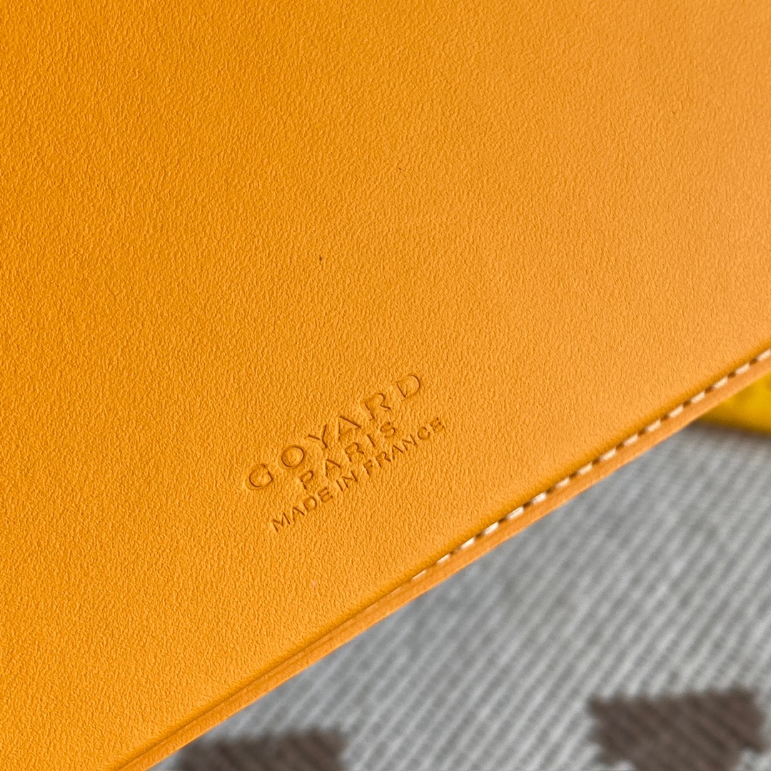 Yellow Goyard Saint-Lambert Wallet is a universal phone case with all the everyday essentials in one