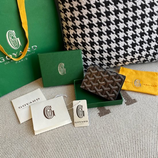 Black goyard Malesherbes Card Wallet ideal for business as it was designed to hold business cards in