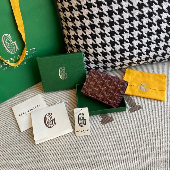 Burgundy goyard Malesherbes Card Wallet ideal for business as it was designed to hold business cards