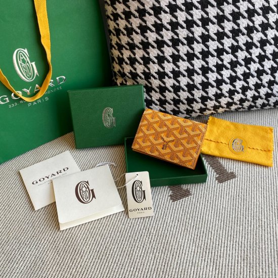 Yellow goyard Malesherbes Card Wallet ideal for business as it was designed to hold business cards