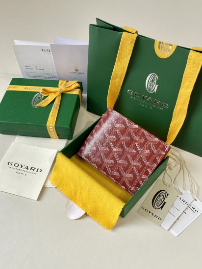 Red Goyard Victoire Wallet organising cards, papers and notes ,can be used in a bag