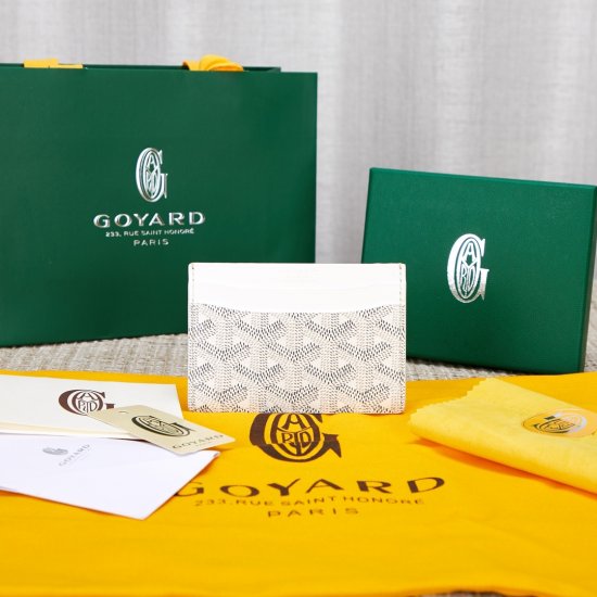 White goyard Saint-Sulpice Card Wallet compact for organising cards and papers or folded notes
