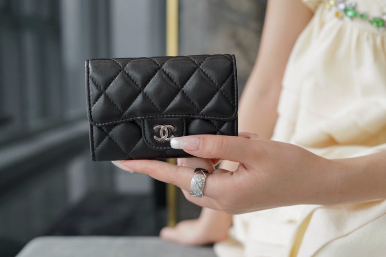 Chanel Classic Flap Card Holder (upgraded version) Lambskin Black Silver