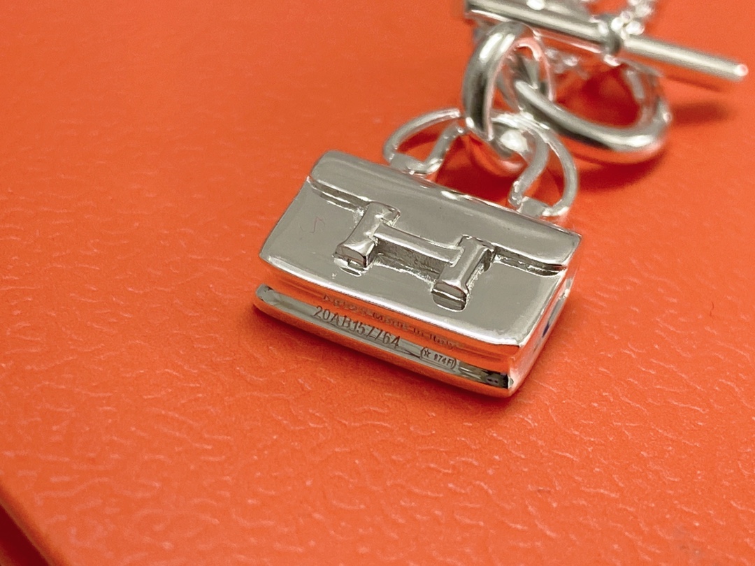 Bag Pendant Necklace without Diamonds
