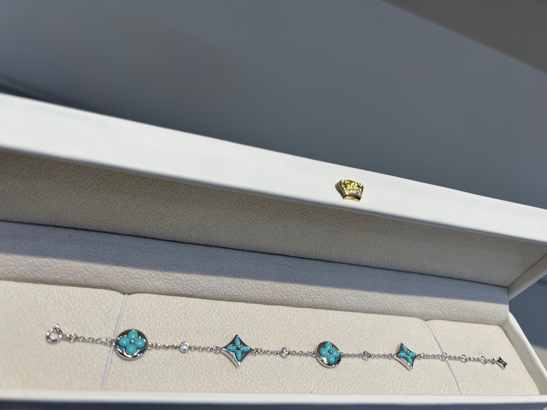 Amazonite 4 Flower Bracelet with diamonds
