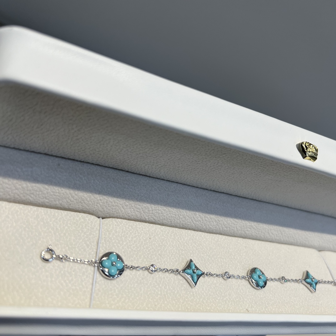 Amazonite 4 Flower Bracelet with diamonds