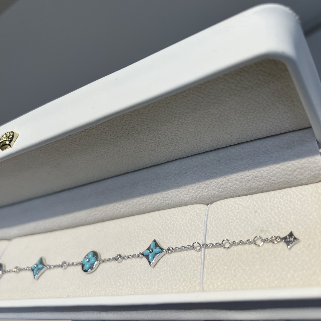 Amazonite 4 Flower Bracelet with diamonds