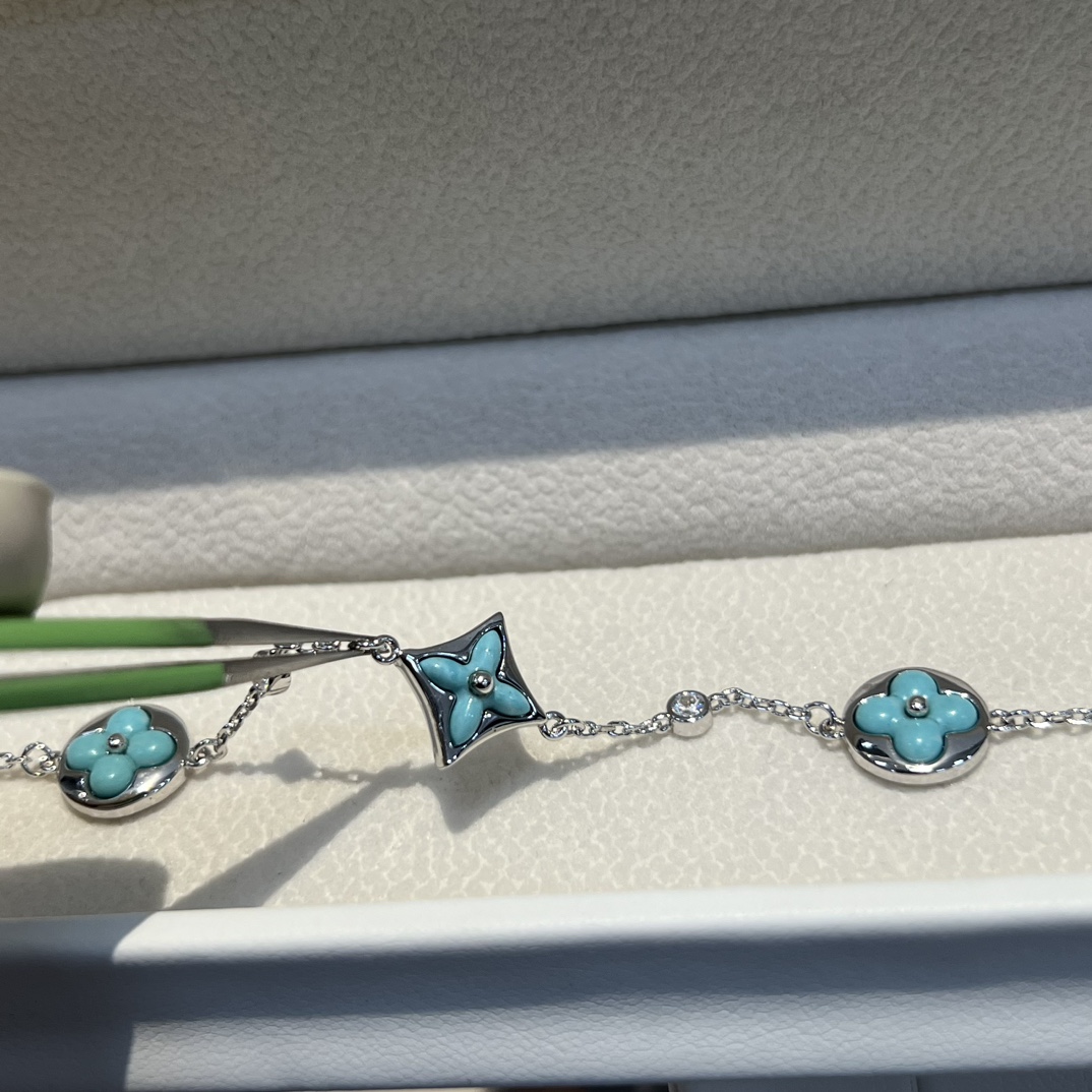 Amazonite 4 Flower Bracelet with diamonds