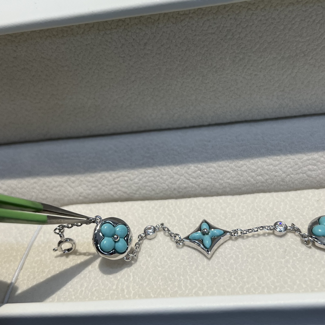 Amazonite 4 Flower Bracelet with diamonds