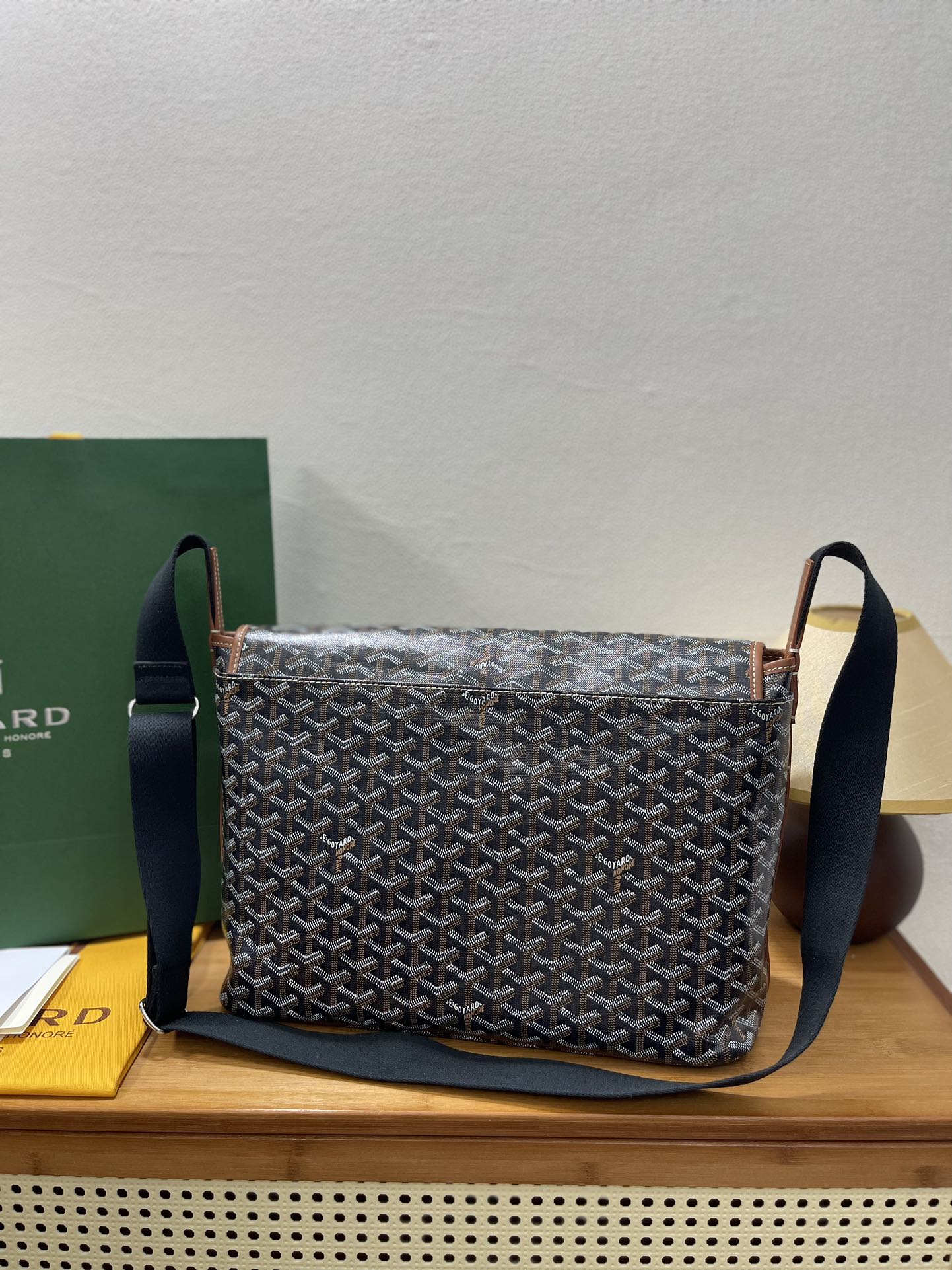Crossbody Bags Black