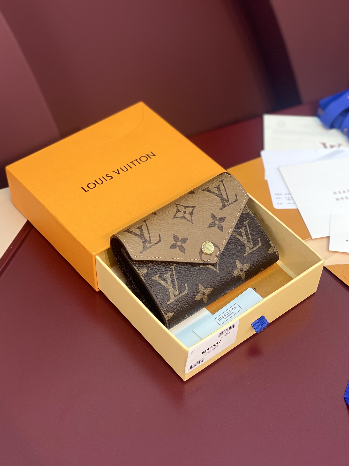 VICTORINE Card Holder