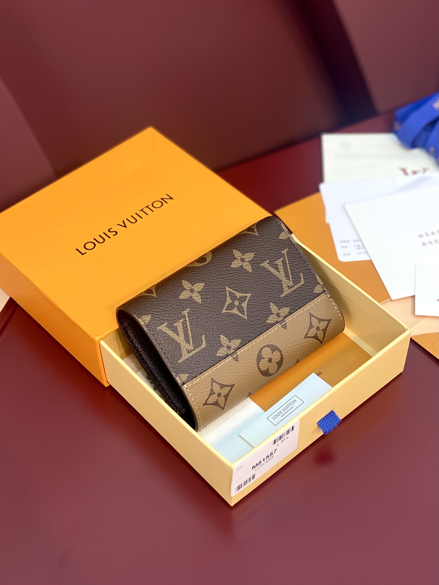 VICTORINE Card Holder