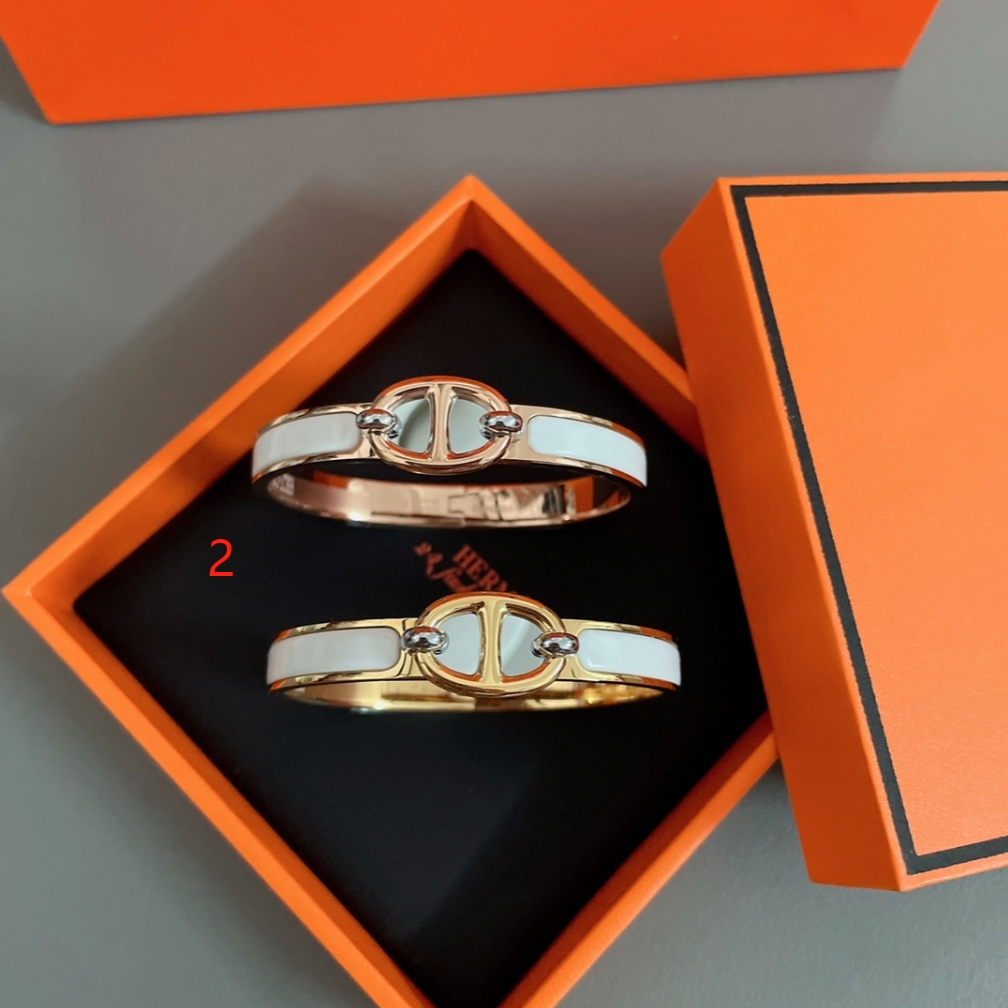 Pig Nose Hermes Bracelet Collection