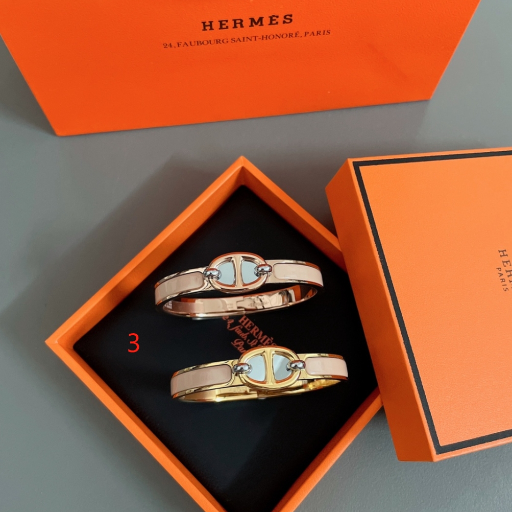 Pig Nose Hermes Bracelet Collection