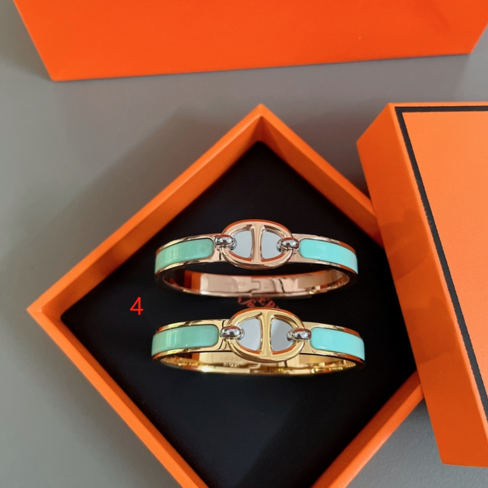 Pig Nose Hermes Bracelet Collection