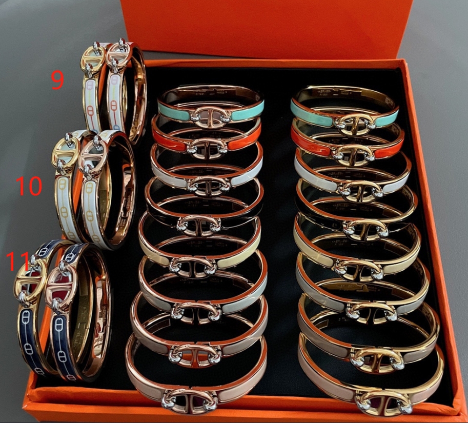 Pig Nose Hermes Bracelet Collection