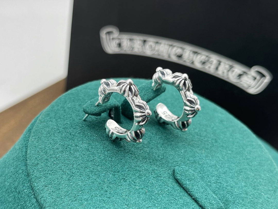 Cross Round Earrings