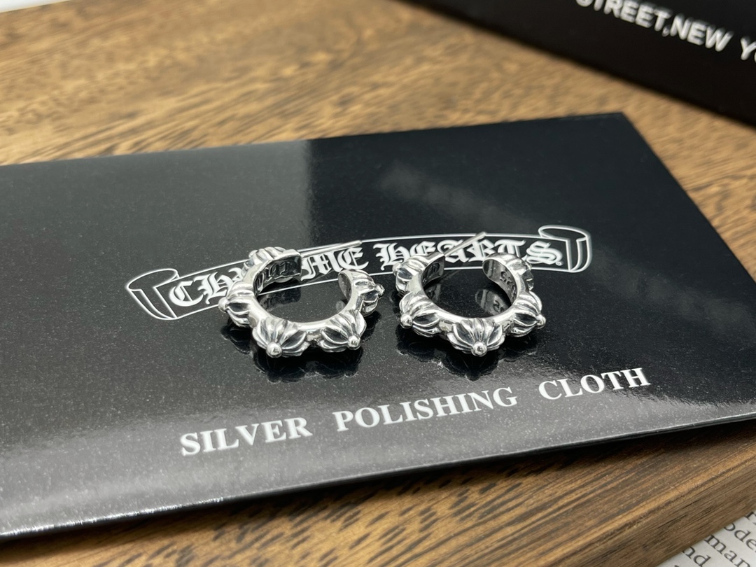 Cross Round Earrings
