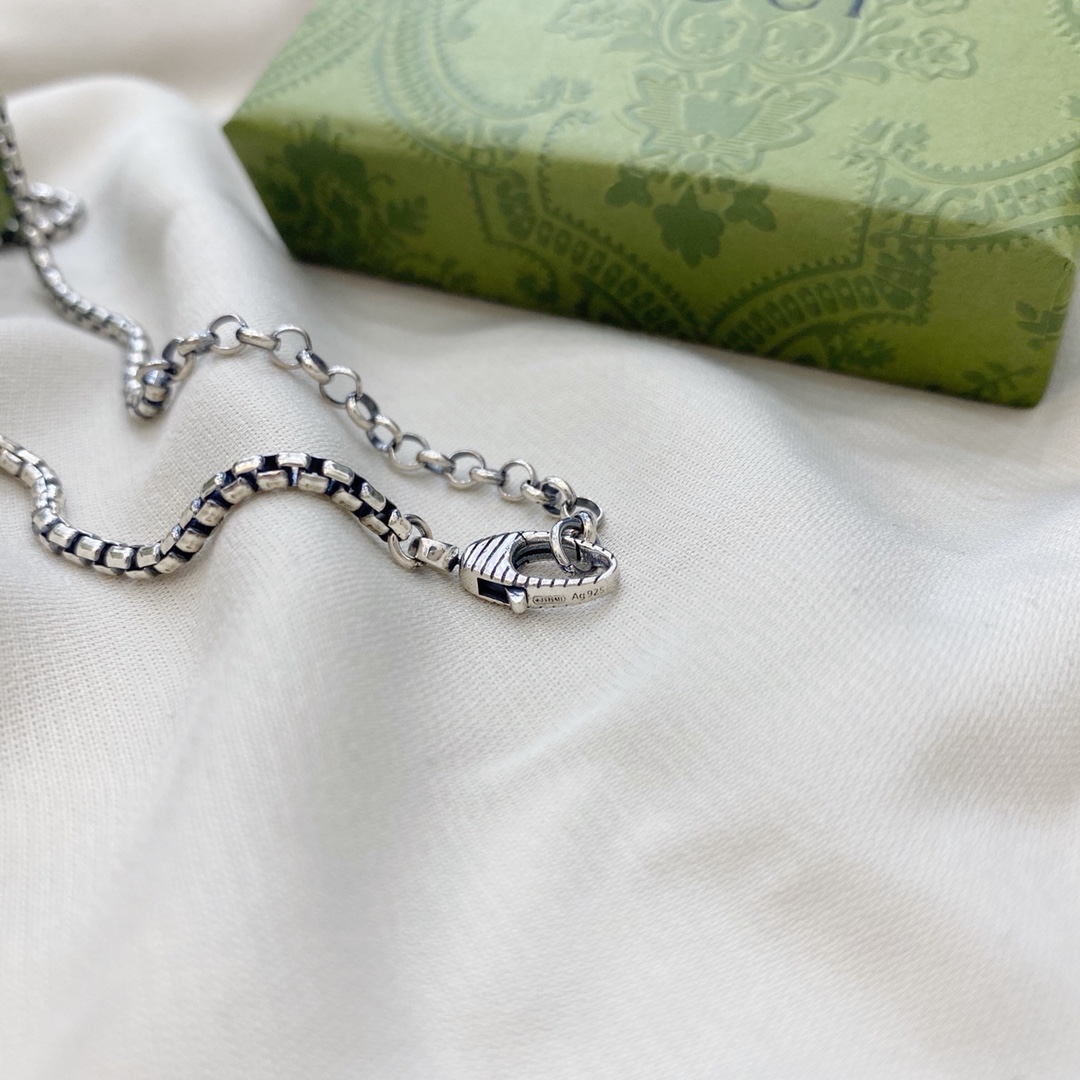 Eagle Head Pendant Necklace