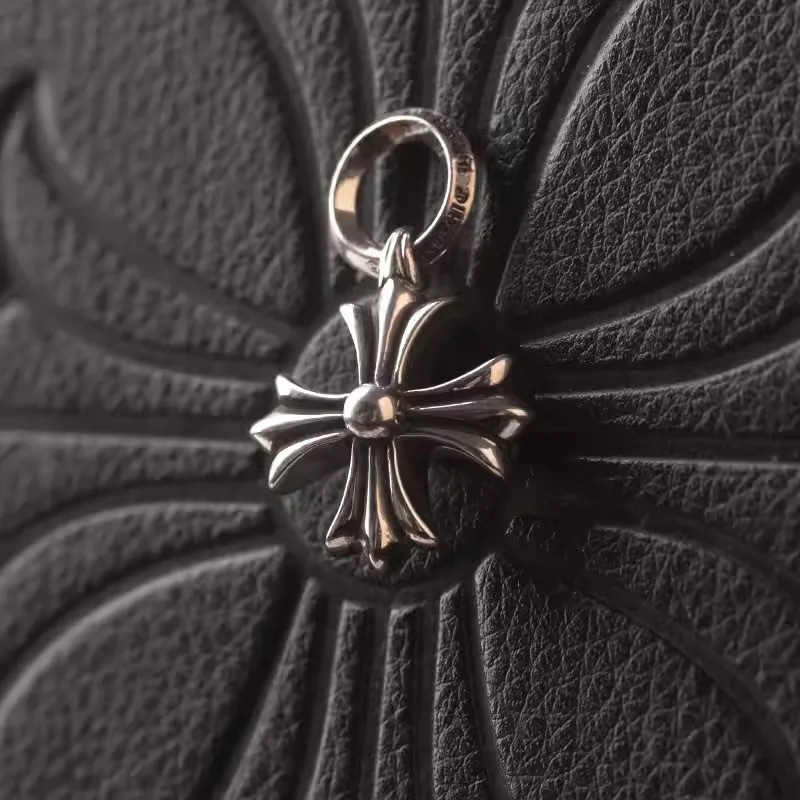 Short Cross Necklace