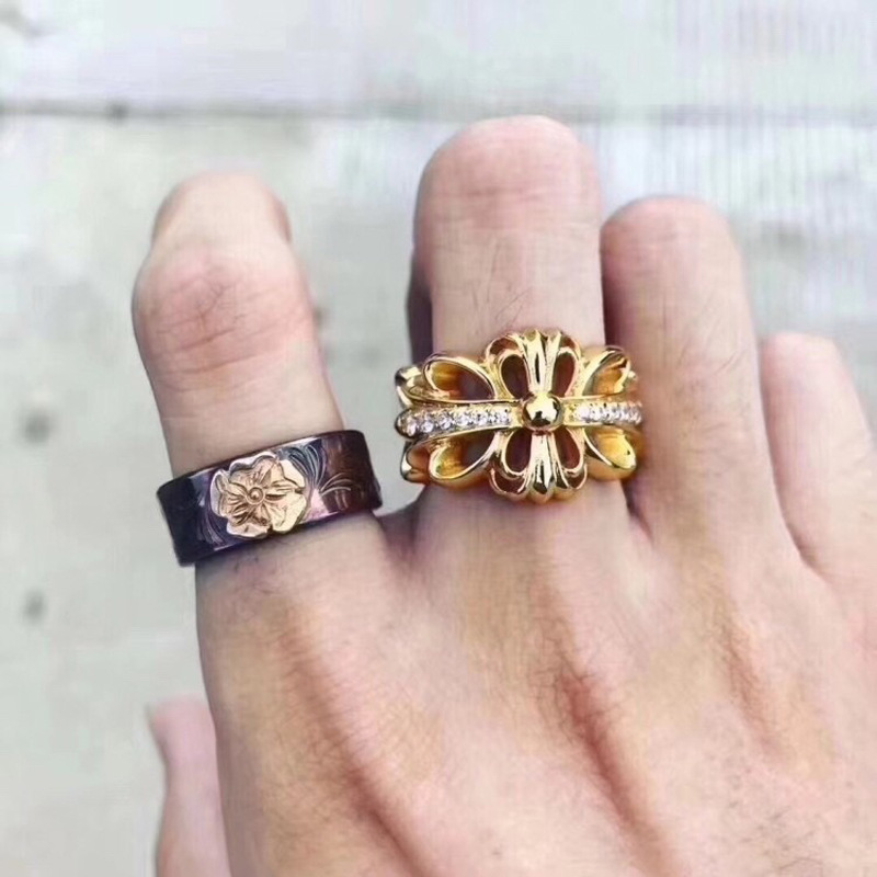 22k Iris Ring with Diamonds