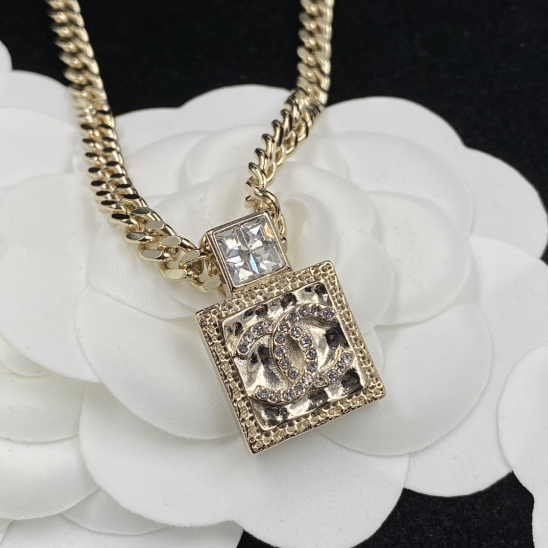 Necklace 22