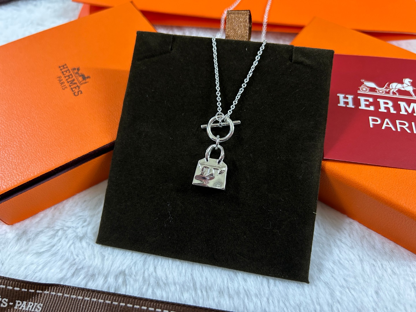 OT Kelly Pendant Necklace