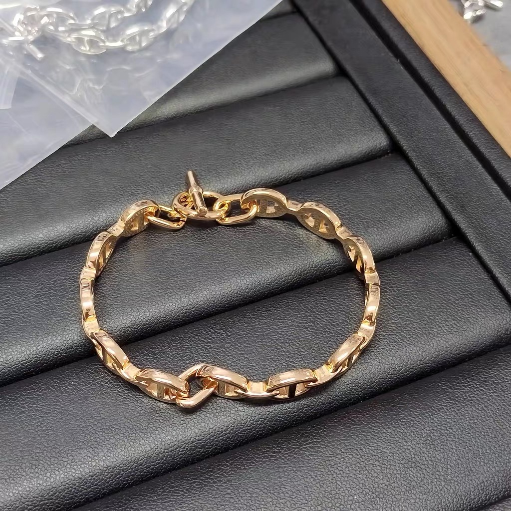 OT Pig Nose Bracelet
